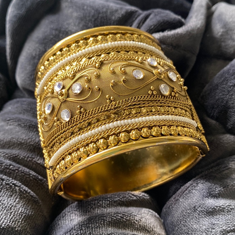 Vintage gold and rhinestone hinged bracelet